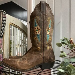J.B. Dillion cowgirl boots sz 7.5B